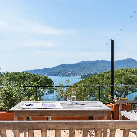 Azzurro Giuliana